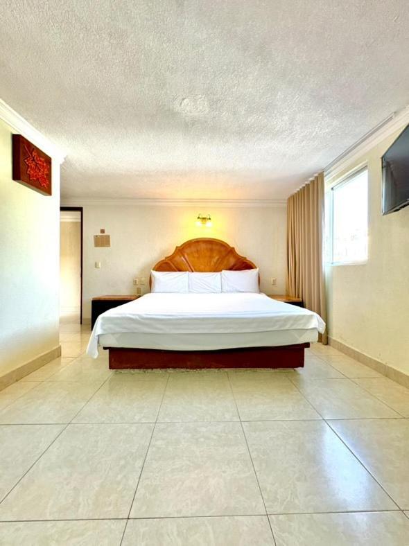 Center Hotel 3*