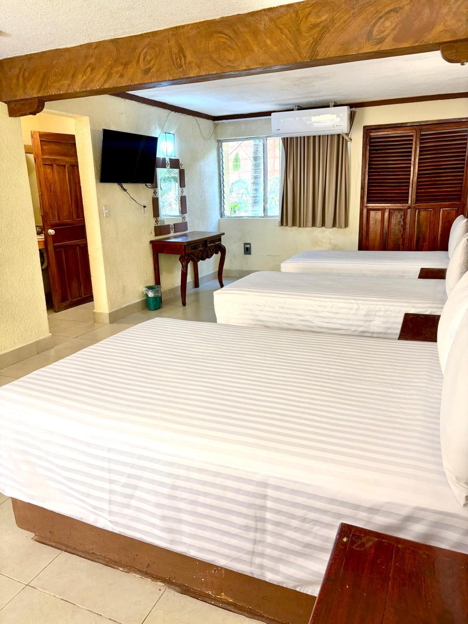 Center Hotel Cancún