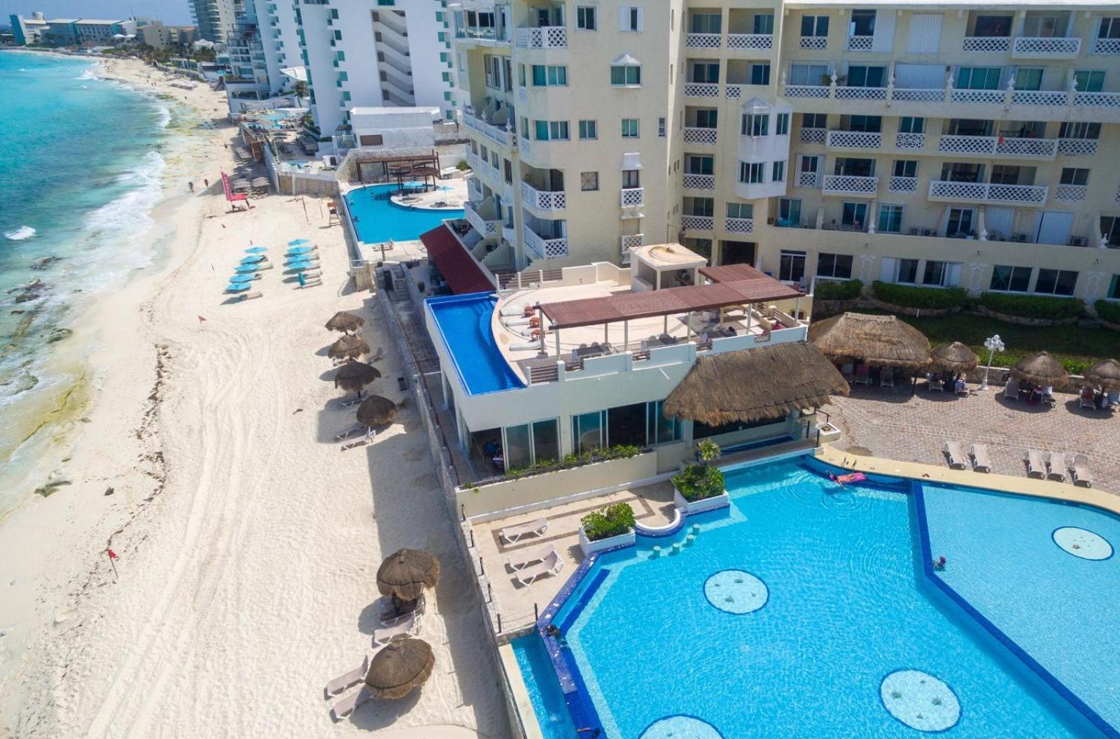 “magic Sunrise At Cancun” Cancún