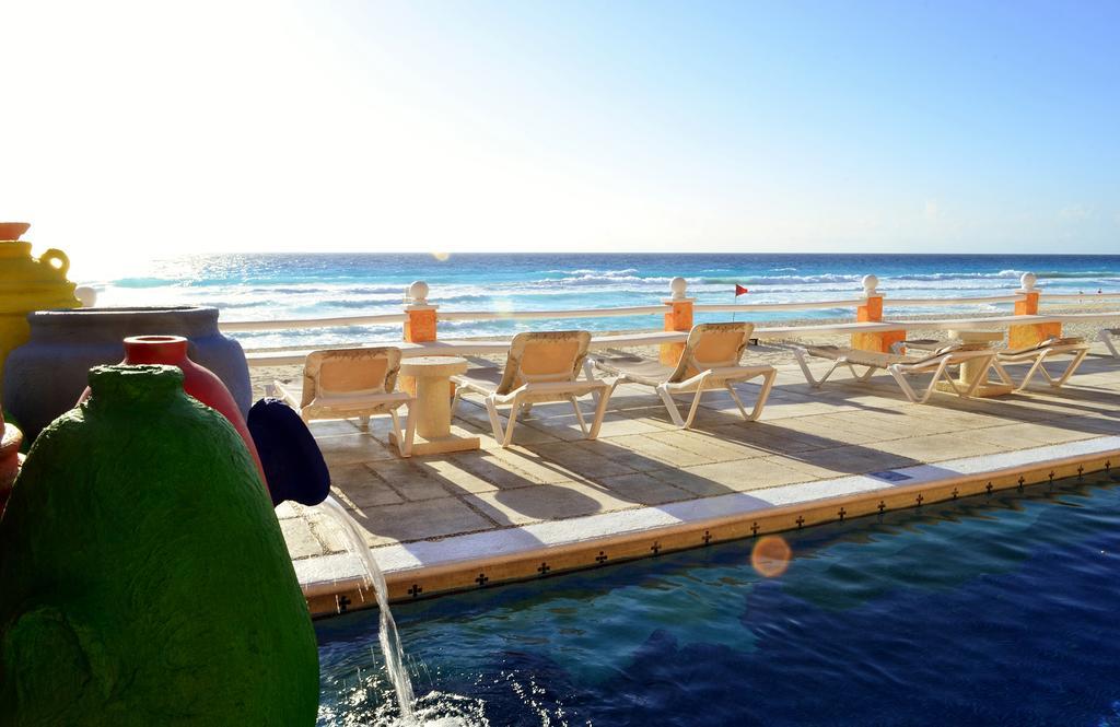 Mia Cancun