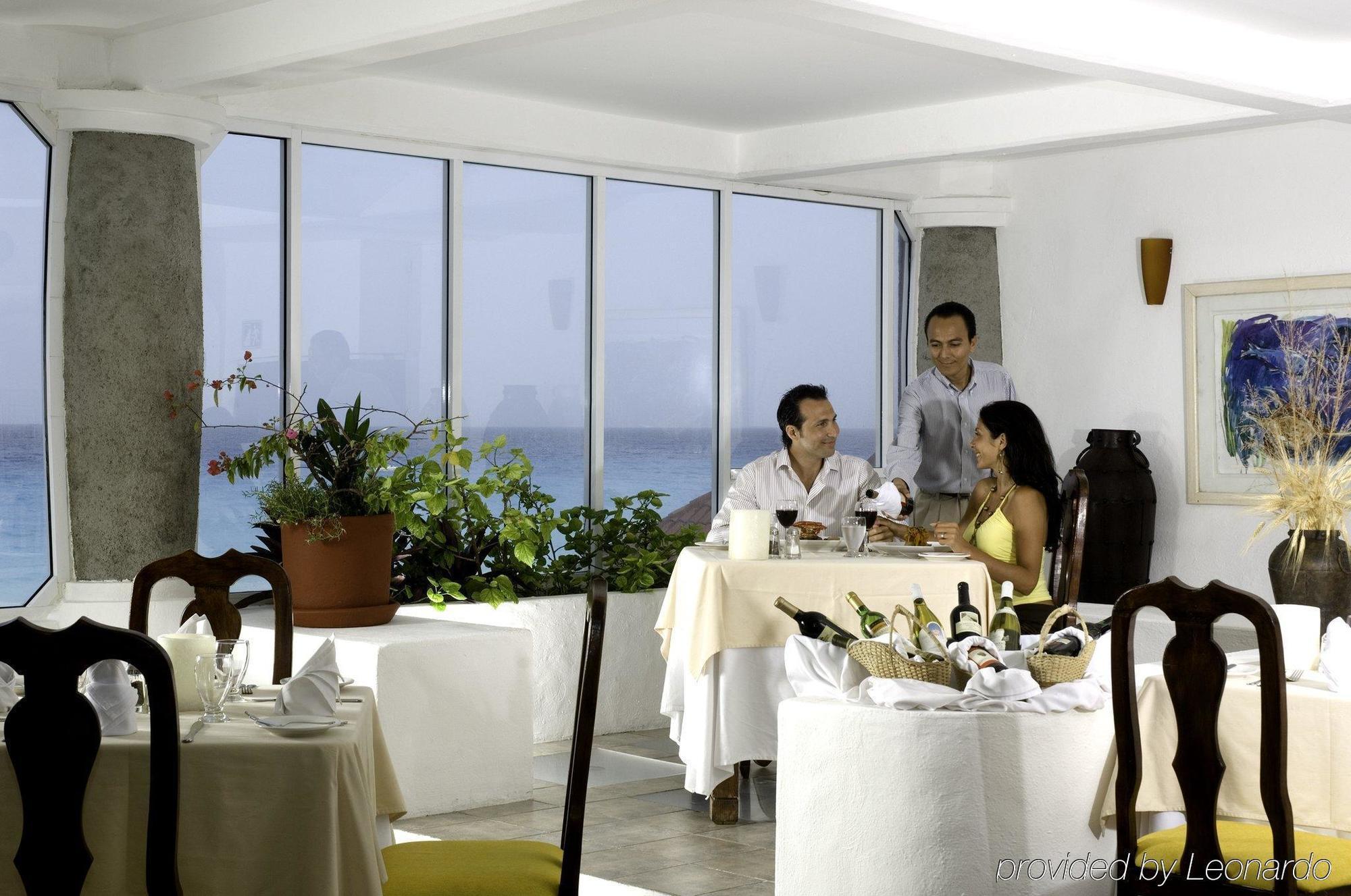 Mia Hotel Cancun