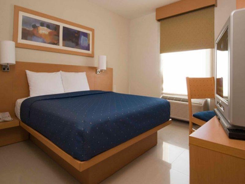Express By Marriott Hotel