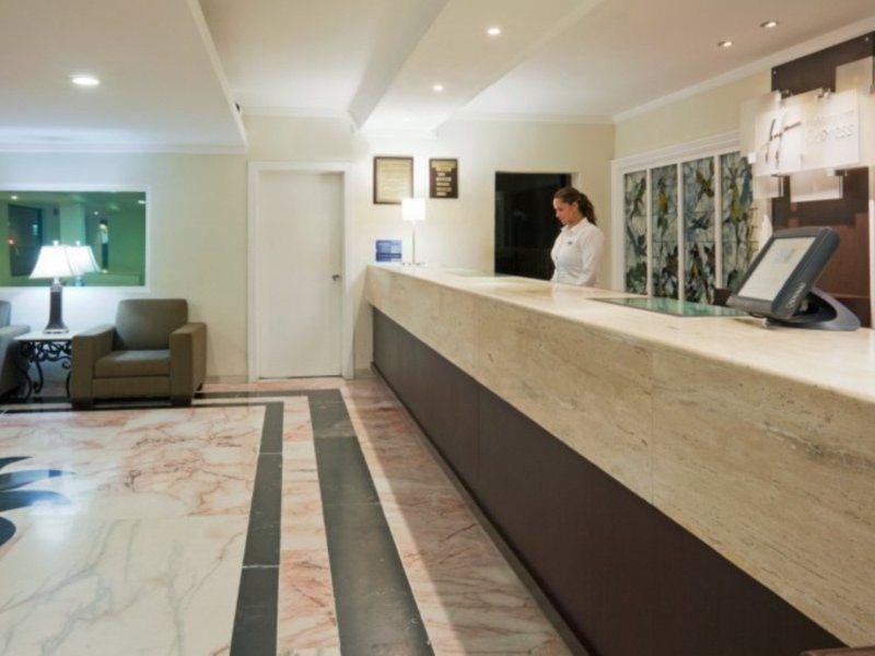Express Hotel
