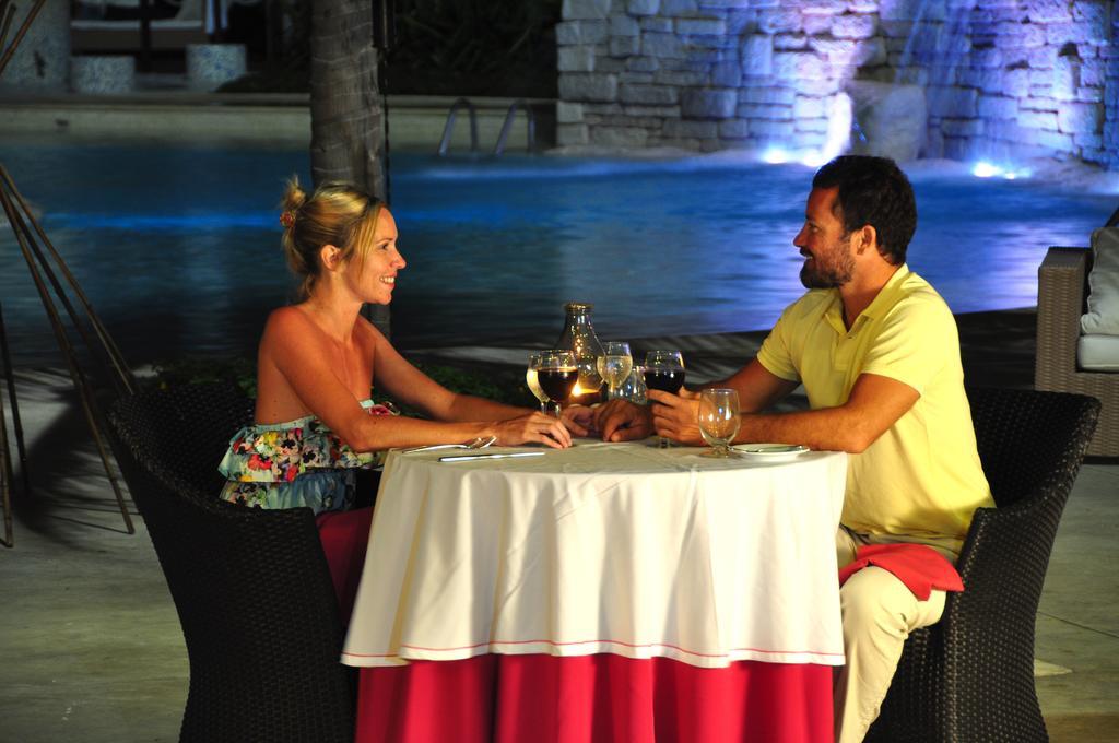 Resort Sunset Royal Cancun