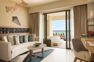 Hotel Turquoize At Hyatt Ziva Adults Only