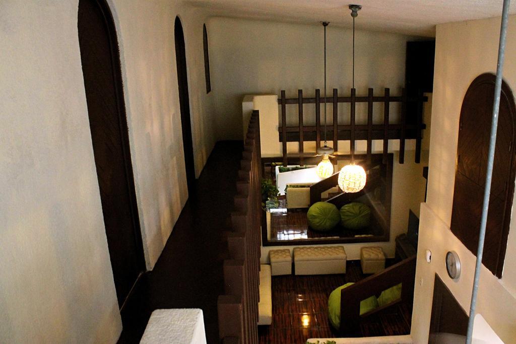 Hostal The Arrival *