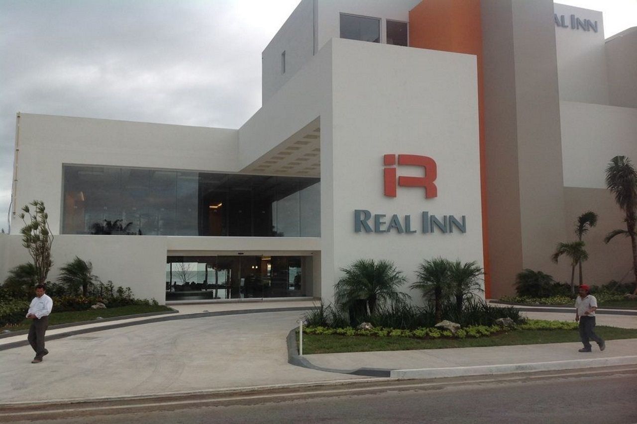 Real 4*