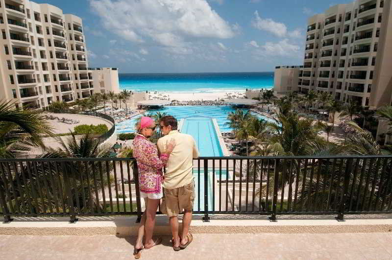 The Royal Sands & Cancún