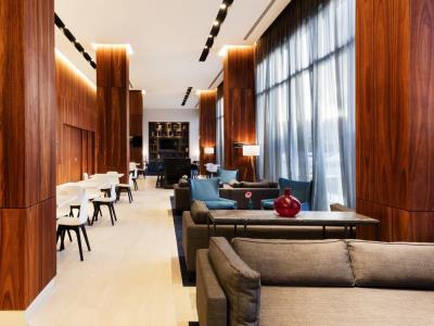 Hotel Hampton By Hilton Cumbres Cancún