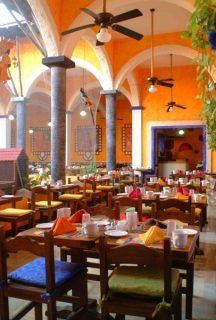 El Pueblito Beach Hotel Cancún