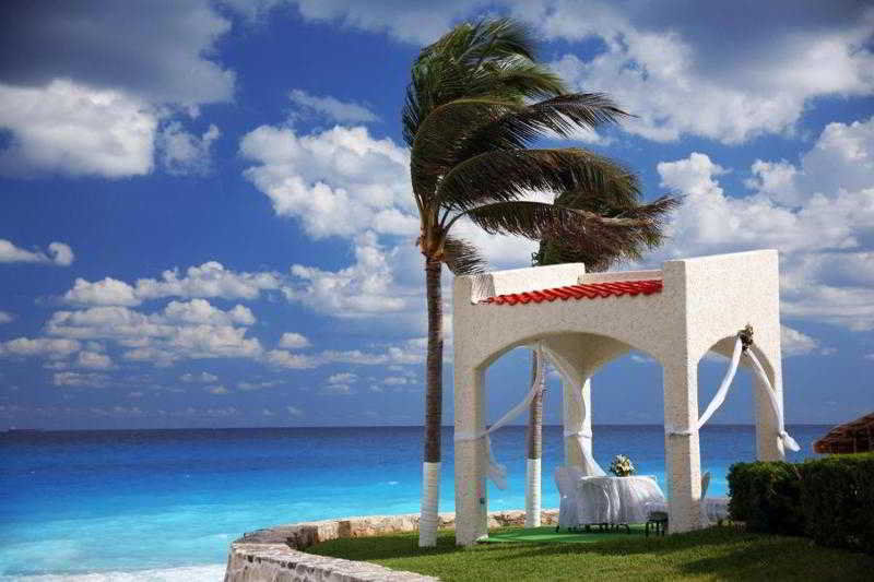 Club Royal Solaris Hotel