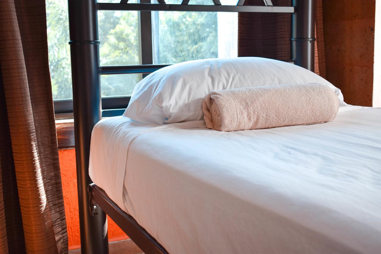 Hostal Boom Feel