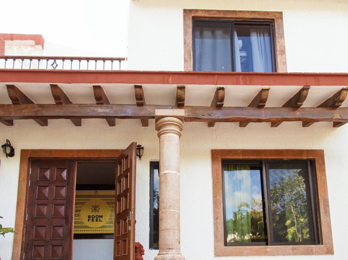 Hostal Boom Feel