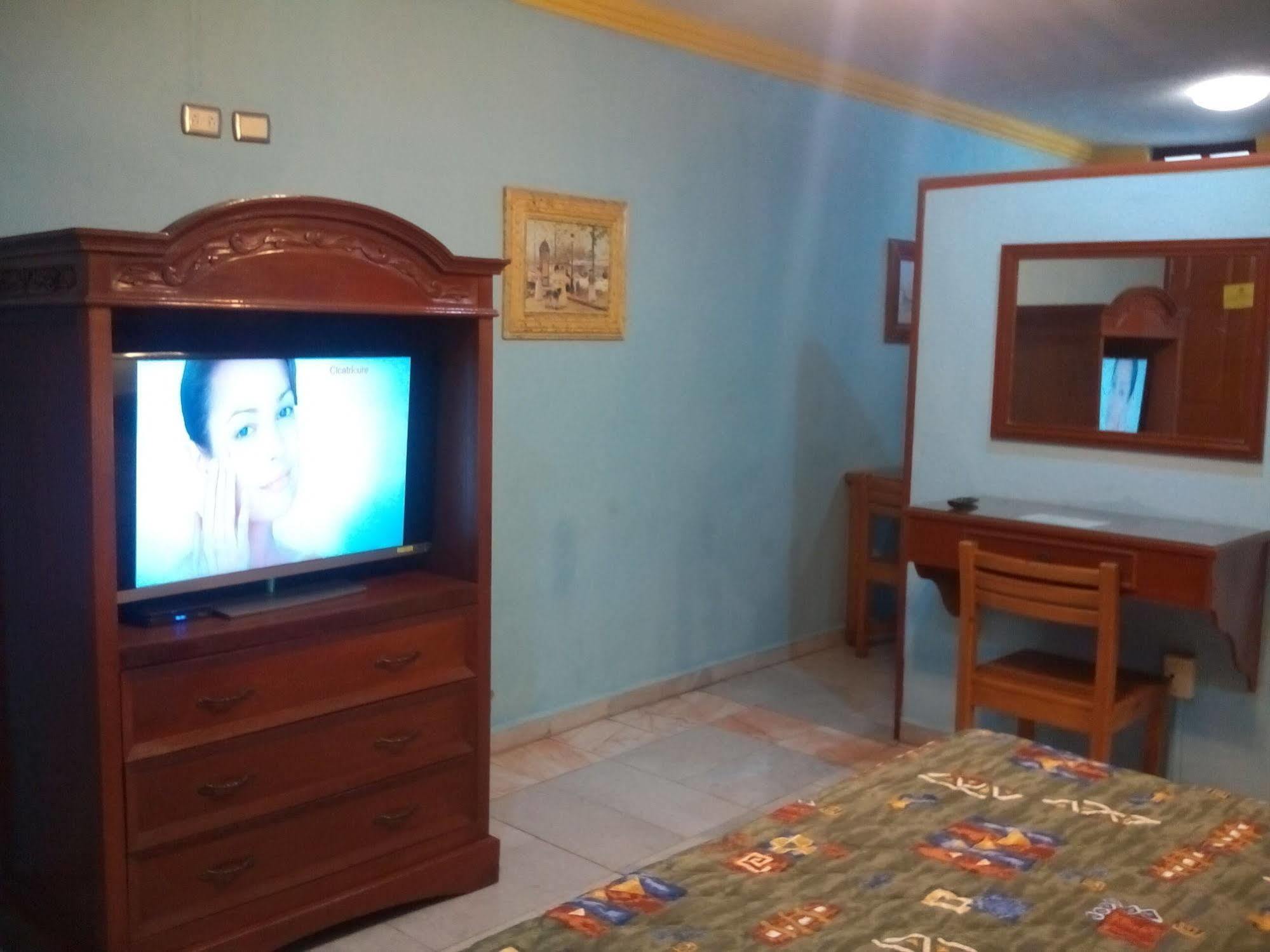 Avenida Hotel 2*