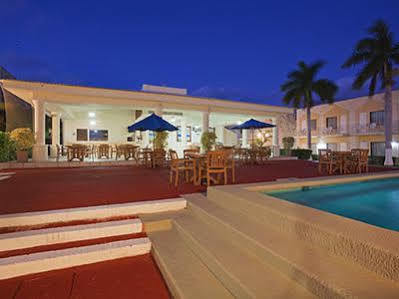 Hotel Express Cancún