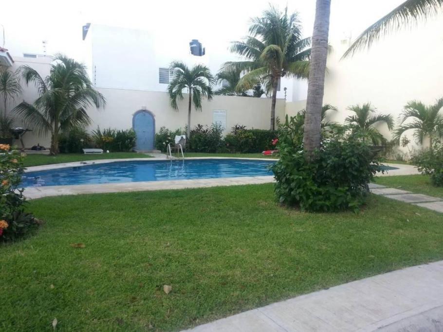 Guest house Casa De Flores *