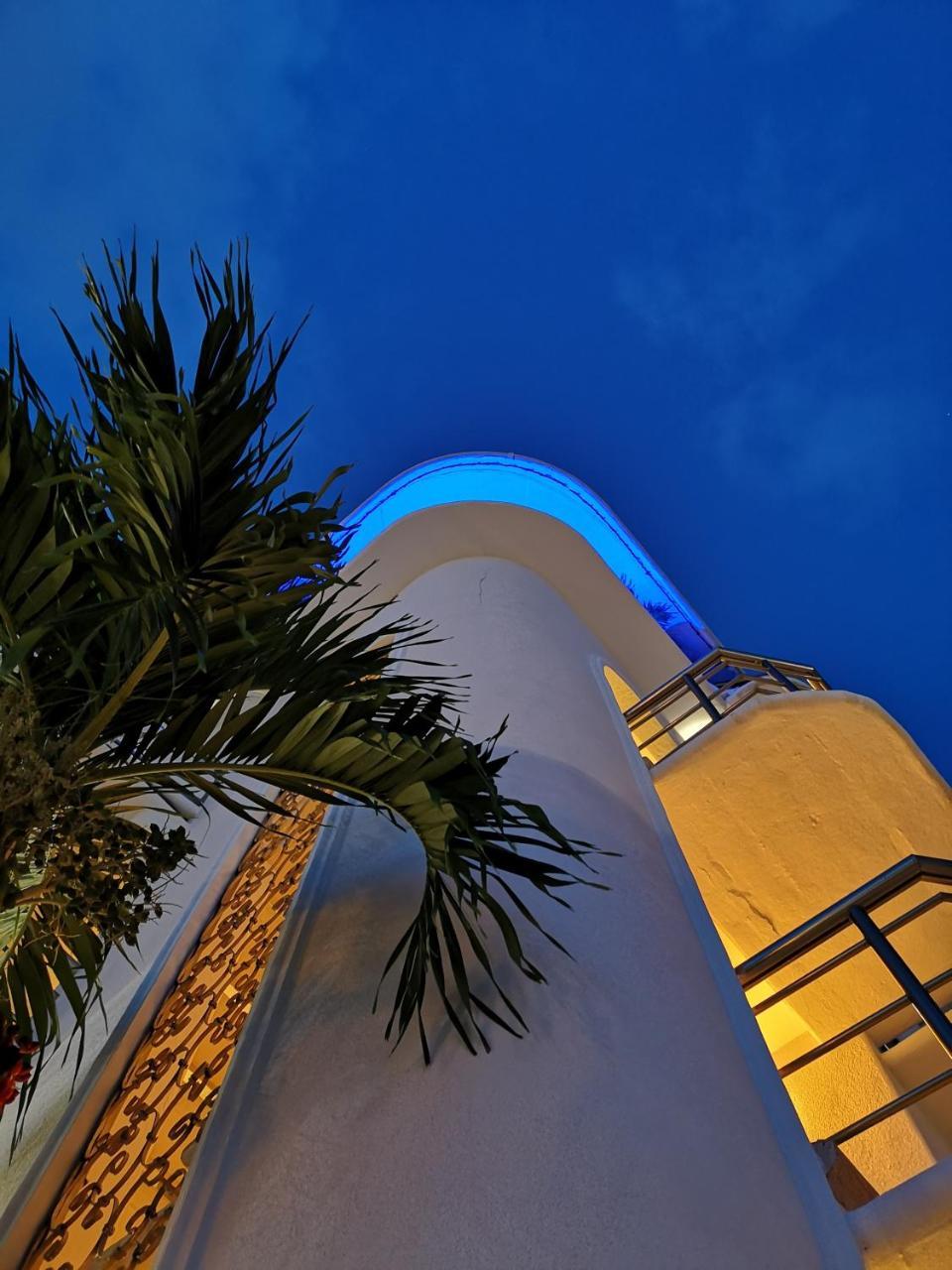 Blue Star Cancún
