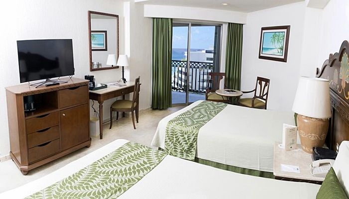Gr Solaris Cancún