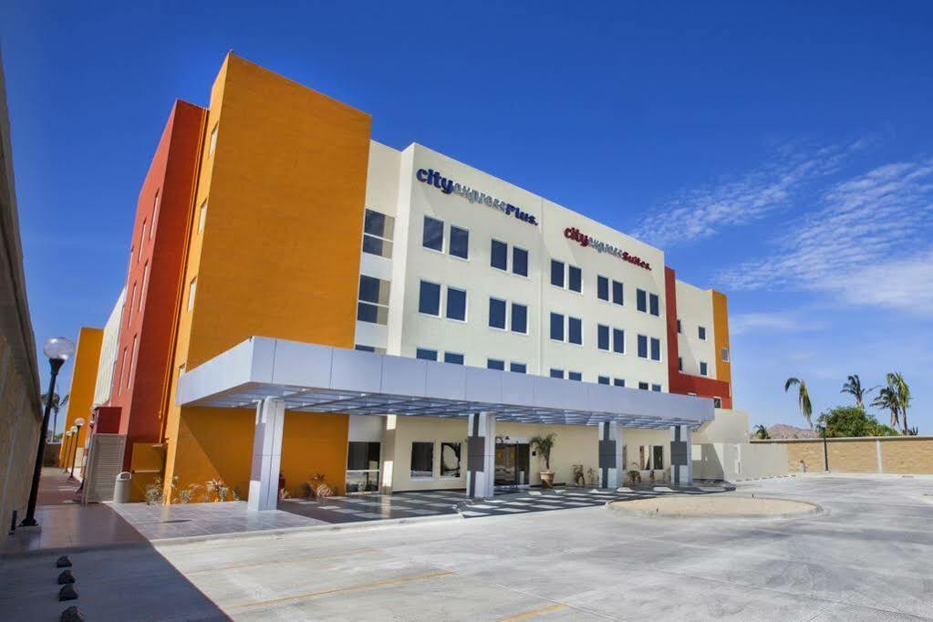 Express By Marriott Aeropuerto Riviera Hotel Cancun