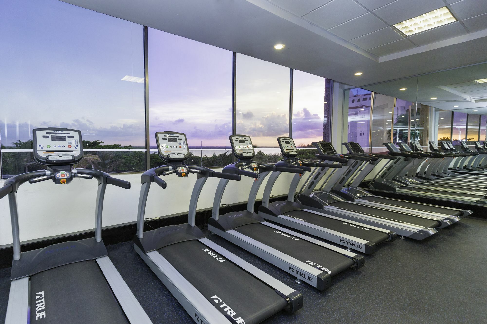 Hotel Club Royal Solaris 4*