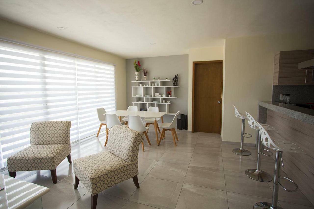 Luxury 2 Bedroom Apartment *