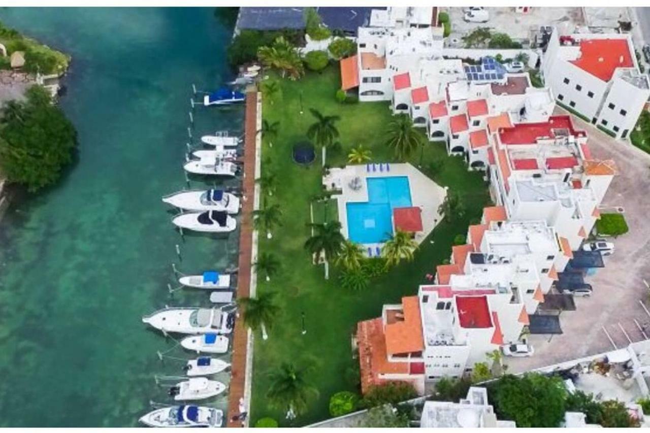 Casa Real- Increíble Sobre La Laguna By Casa Paraiso