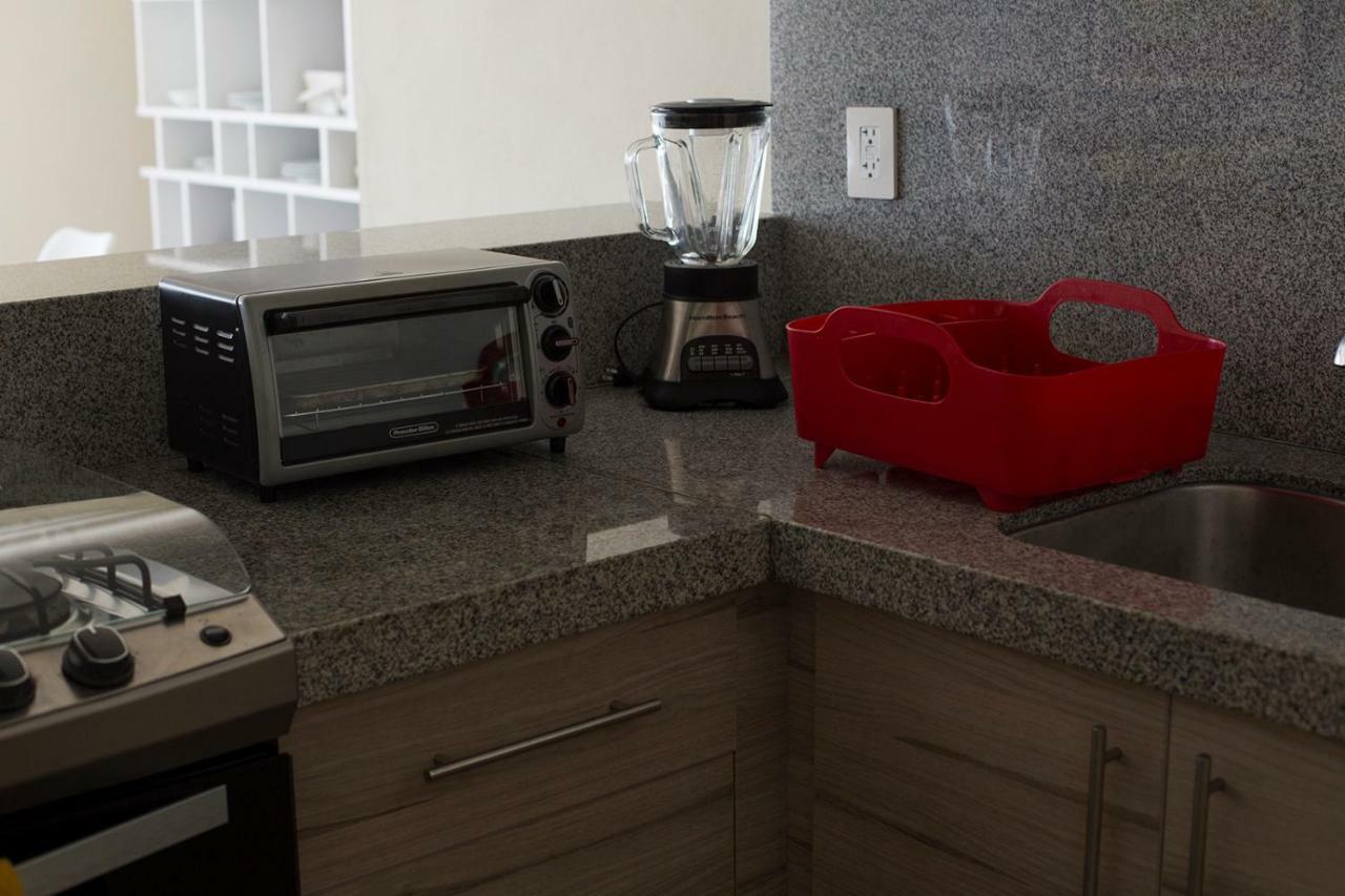 Luxury 2 Bedroom Apartment *