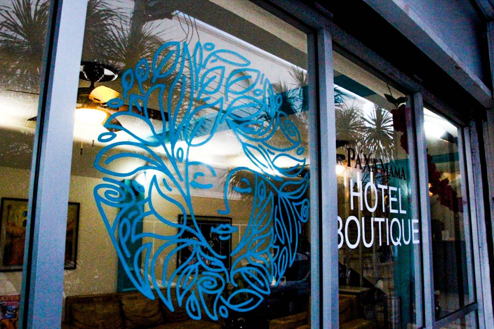 Pa'xa Mama Boutique 3*