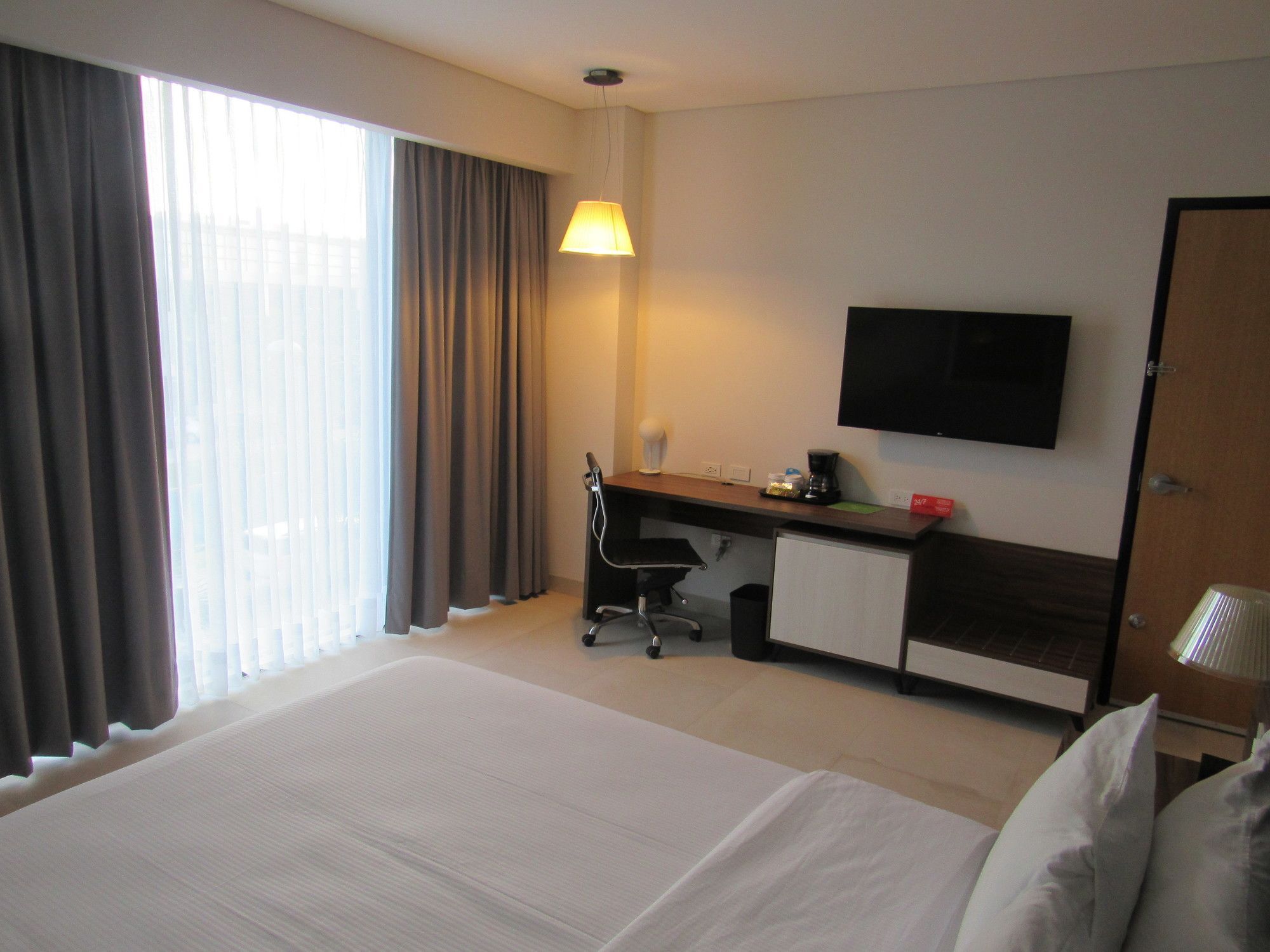 Hotel Hampton By Hilton Cumbres Cancún