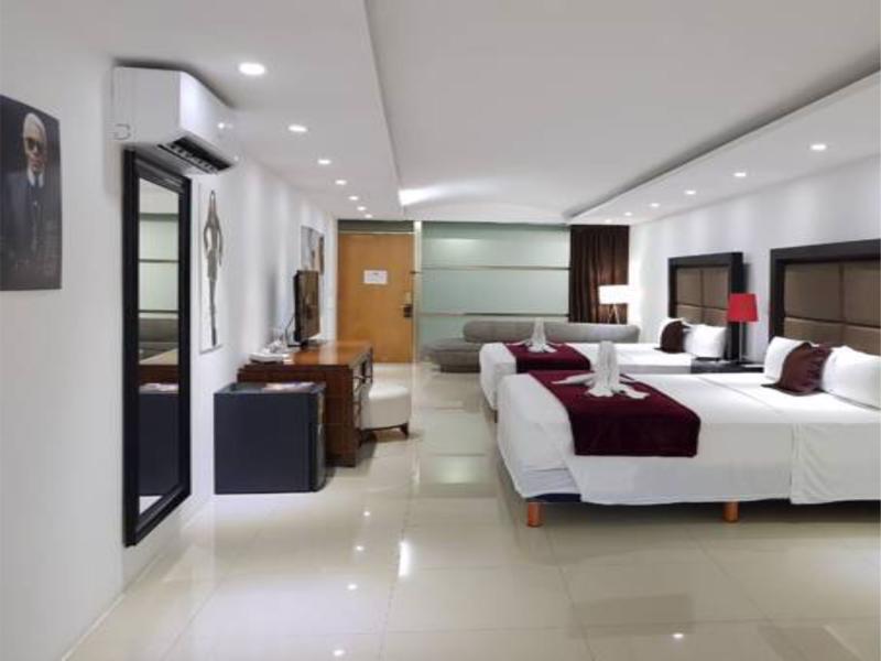 Arts Party Hotel
