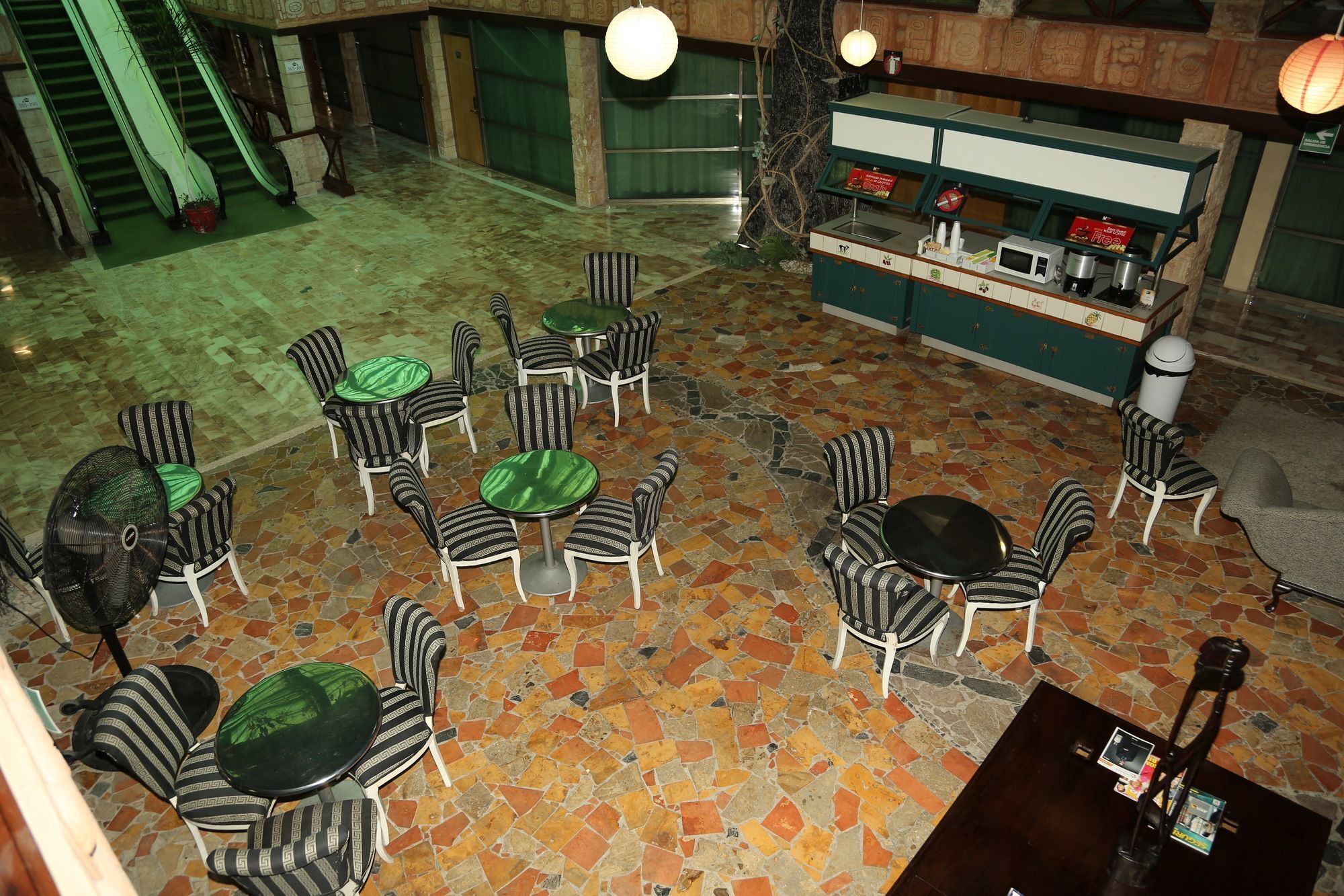 Hotel Arts Party 2*