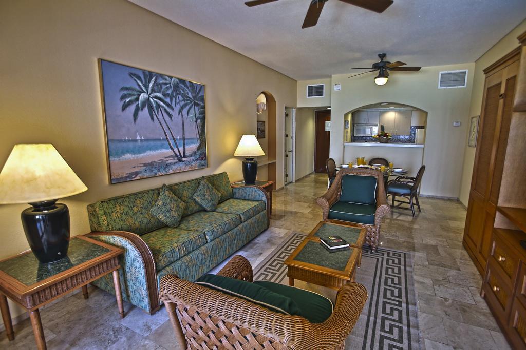 Resort The Royal Sands &
