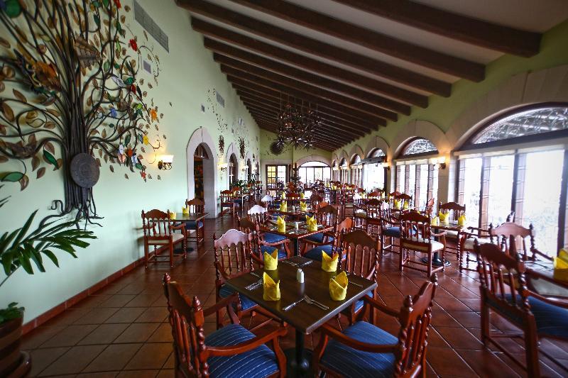 The Royal Sands & Resort Cancún