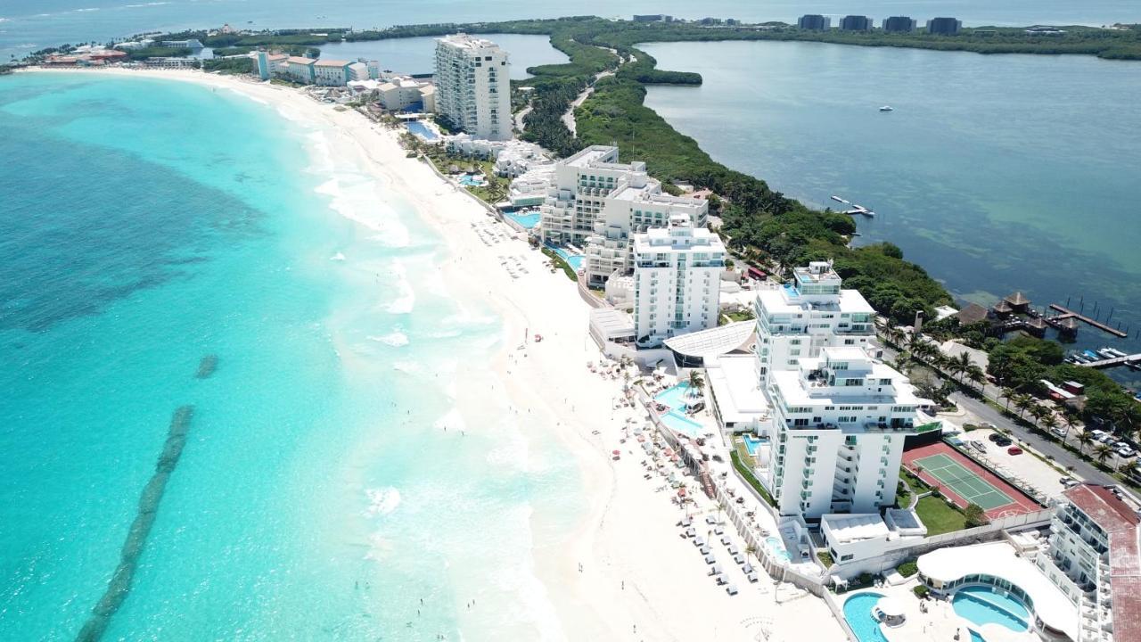 Oleo Playa Cancun