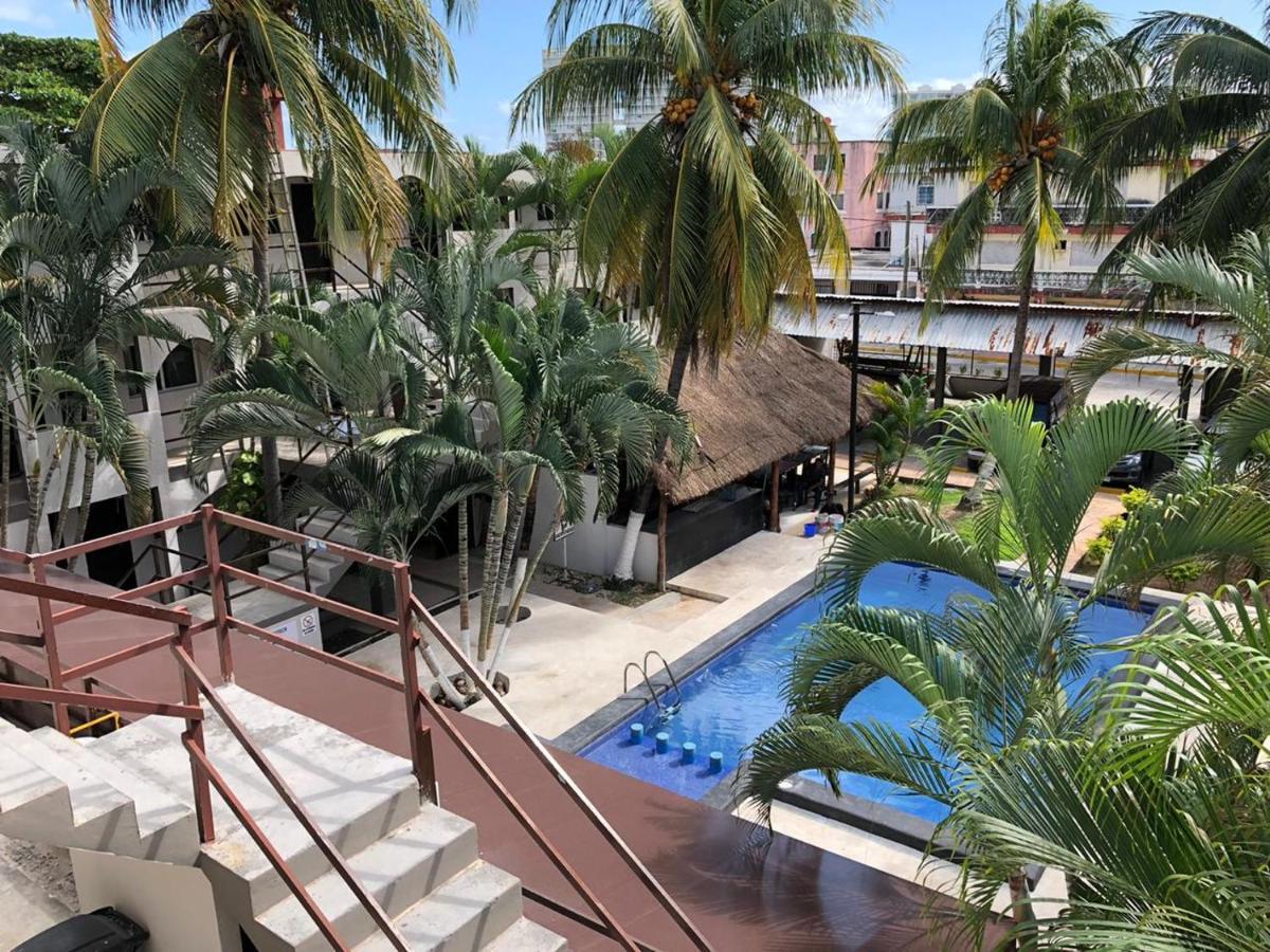 Azteca Hotel