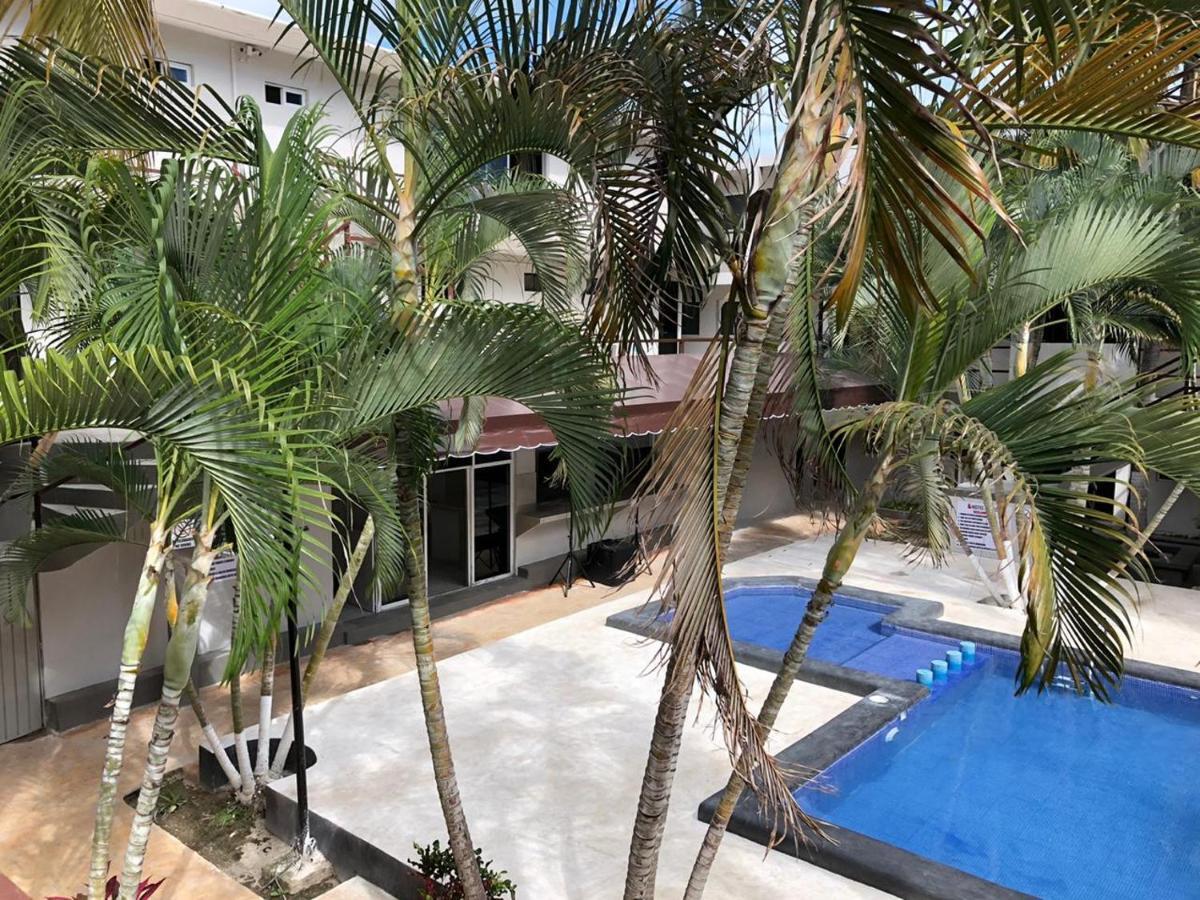 Azteca 2* Cancún