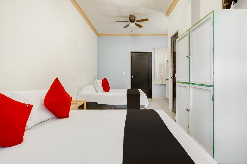 Hotel Arco Maya 3*