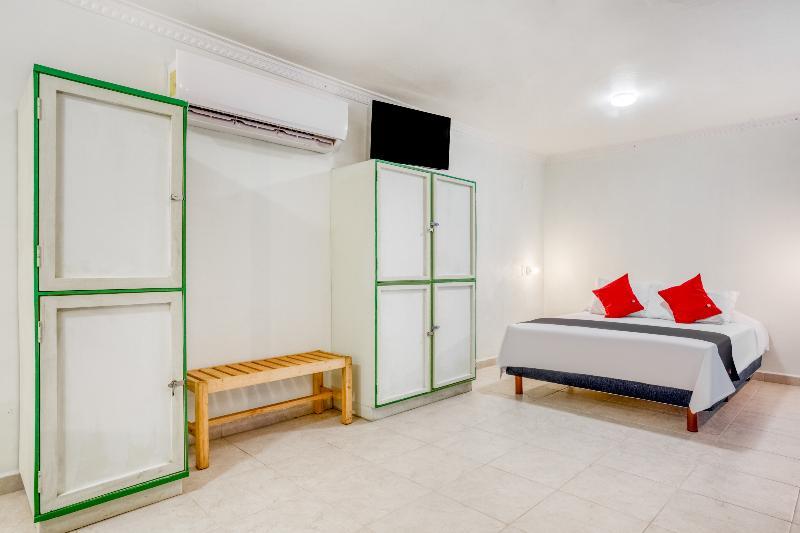 Hotel Arco Maya 3*