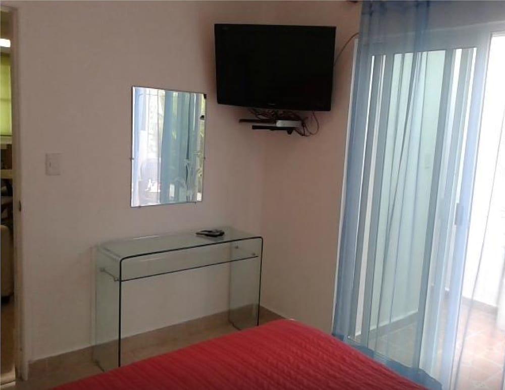 Hotel Departamentos Capdeviel 3*