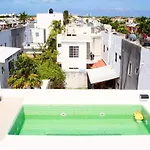 Habitación Privada, Jacuzzi Rooftop, AC, GRAN Wifi