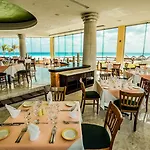 Park Royal Beach Cancun