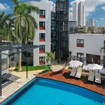 Seven Boutique Apartments Cancun