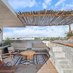 Grand Loft With Rooftop Pool In The Heart Cancun