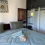 Front Beach Private Room With Shared Bathroom