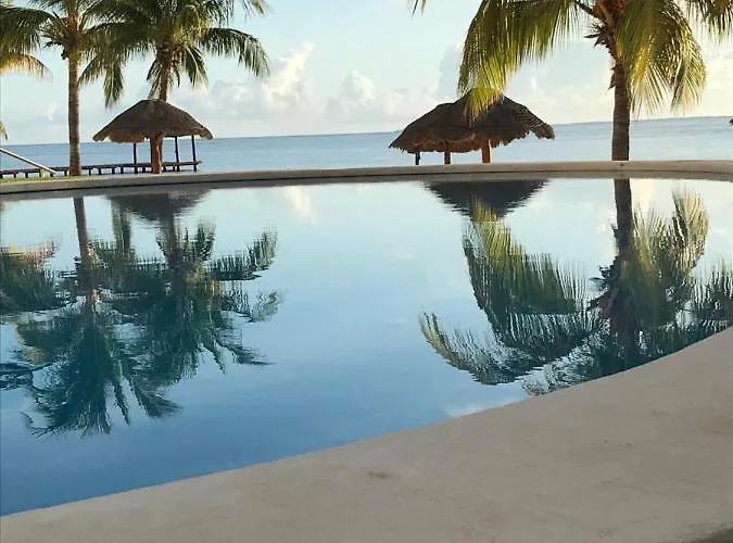 Front Beach Private Room With Shared Bathroom