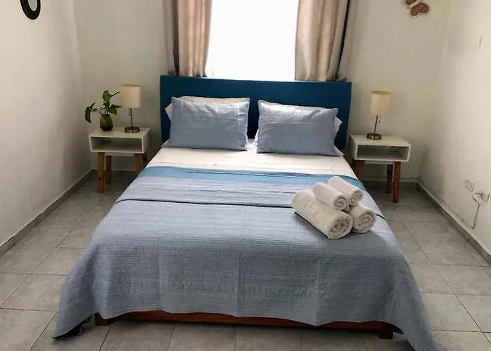 Beautiful Home By The Beach - 3Bedrooms, 2.5Baths