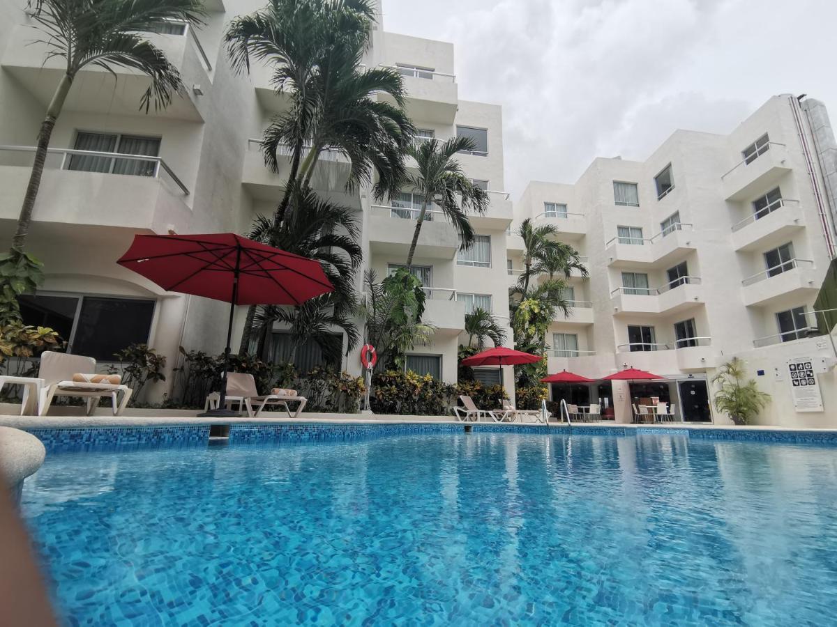 Adhara Express 3* Cancún