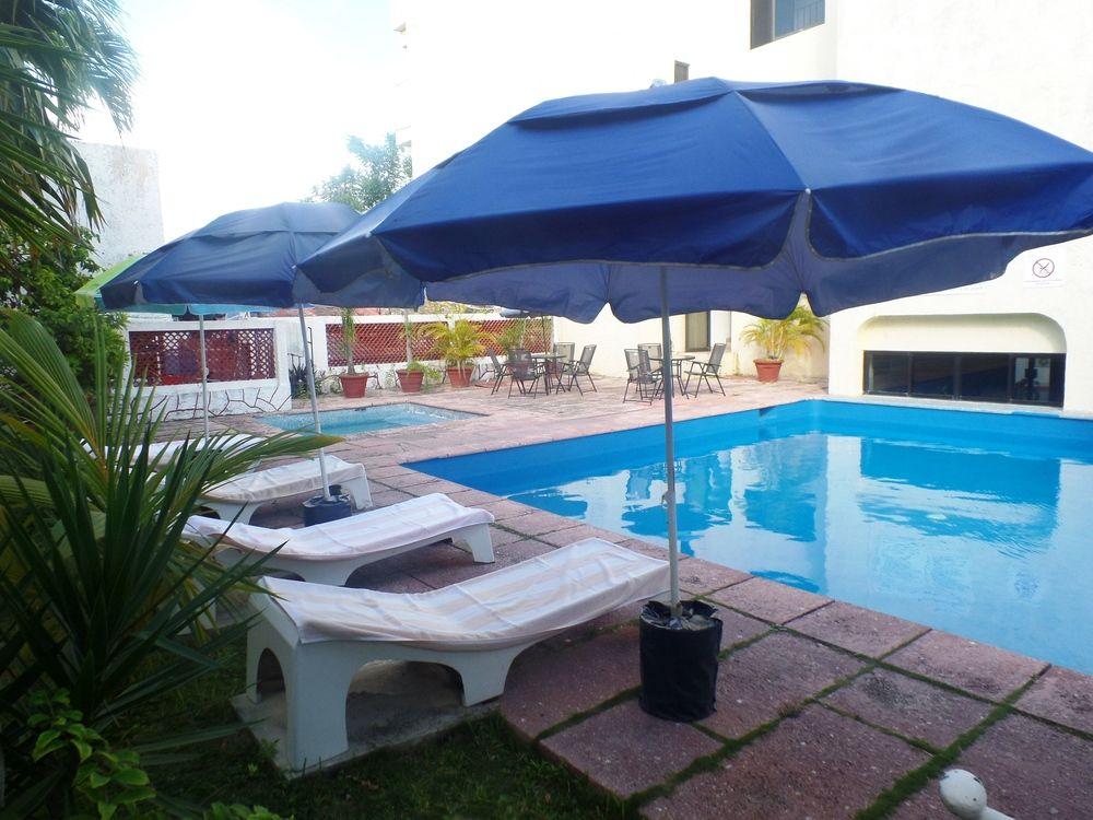 Hotel Ikaro Cancún