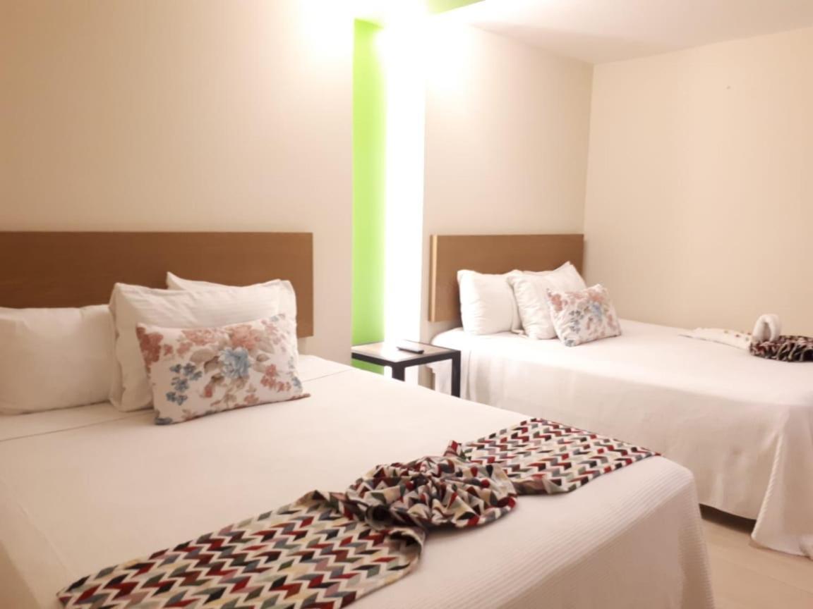 Brisas 10 Beachside Apartamento