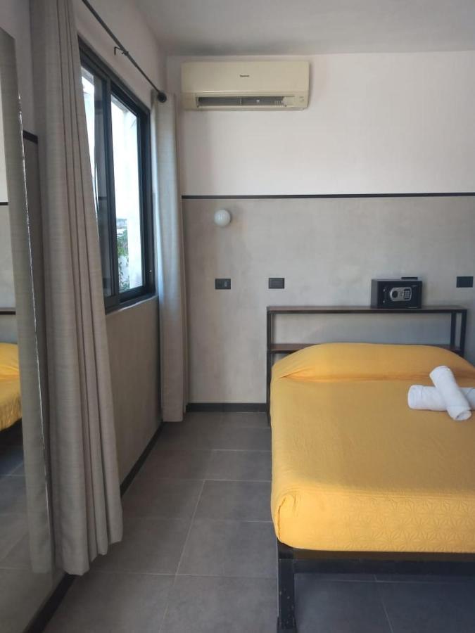 Moloch Hostel&suites Inn